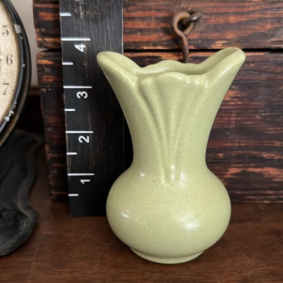 VTG | Royal Haeger 4” Bud Vase - Picture 5 of 7